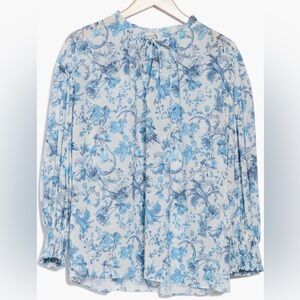 NWT ALICE AND OLIVIA BLUE AND WHITE FLORAL TIE NECK BLOUSE